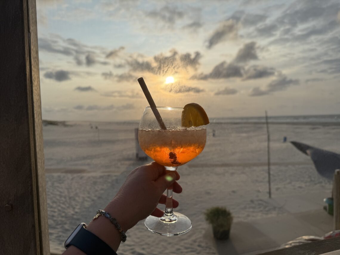 Aperol op Ameland met een zonsondergang