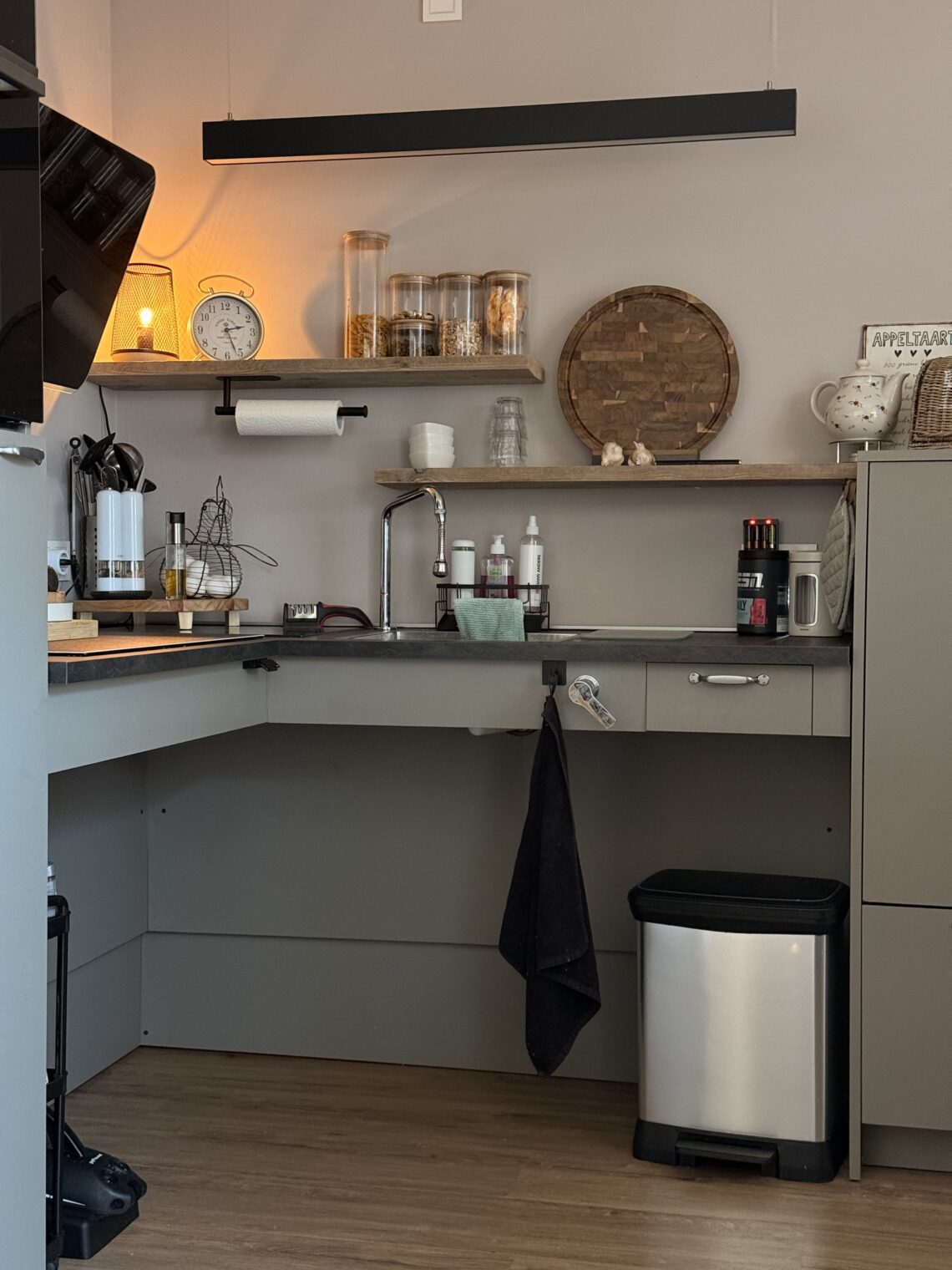 Nette hoog laag keuken